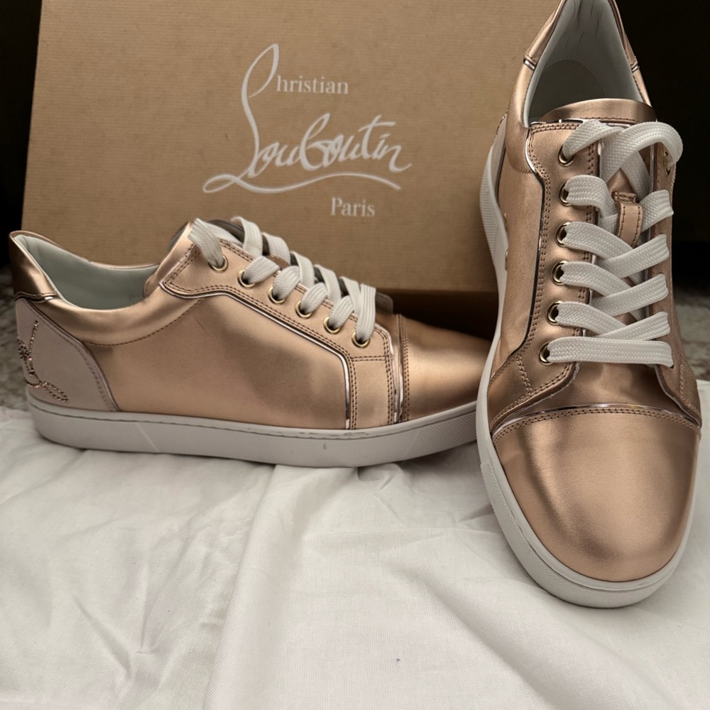 Christian Louboutin Fun Vibira Donna Sneaker in Rose Gold